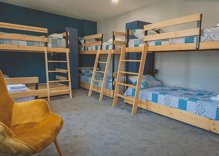 Temple House 호스텔 *