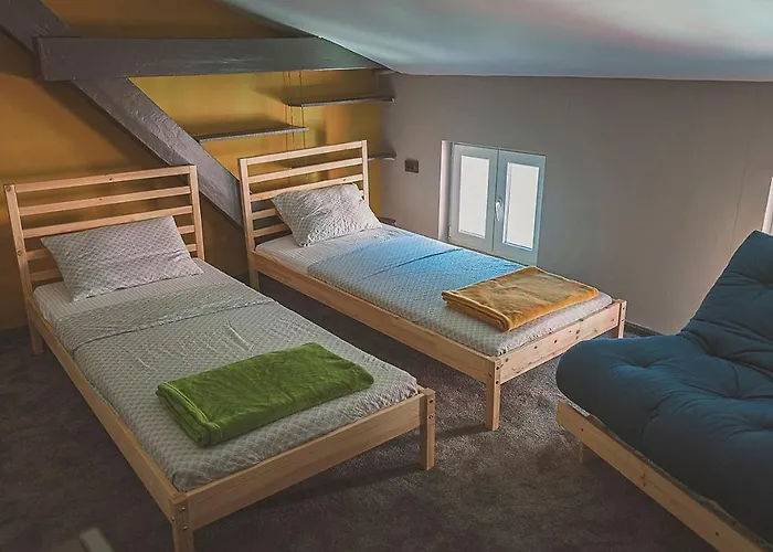 Temple House * 普罗夫迪夫