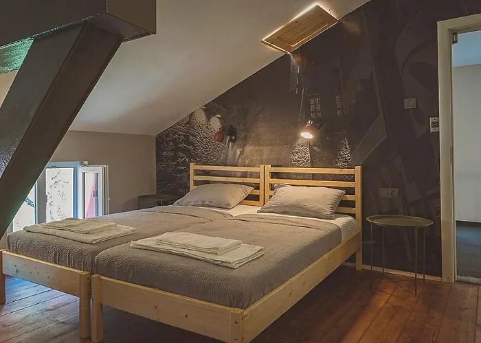 Temple House 旅馆 *